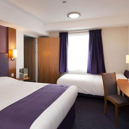 Premier Inn Kidderminster Buitenkant foto