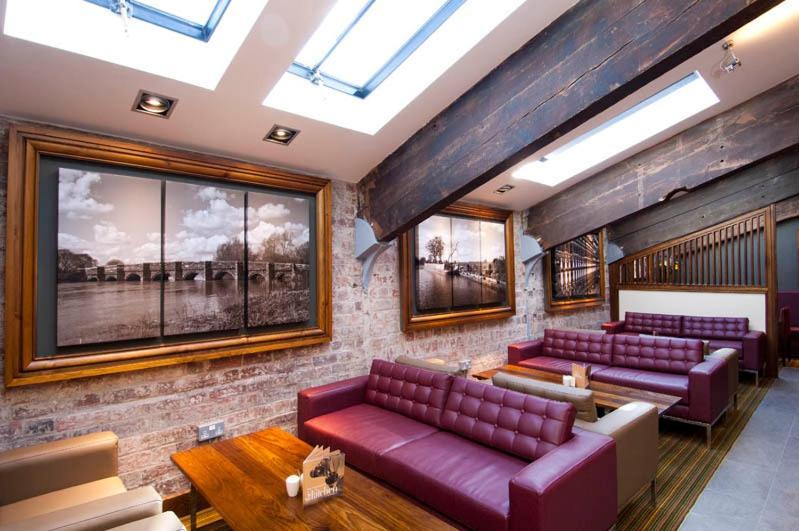 Premier Inn Kidderminster Buitenkant foto
