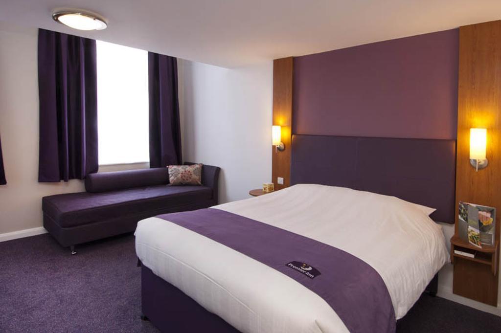Premier Inn Kidderminster Buitenkant foto
