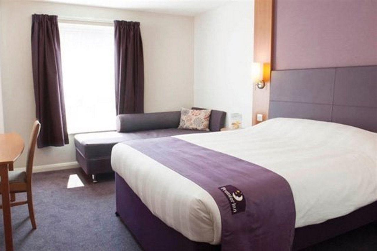 Premier Inn Kidderminster Buitenkant foto