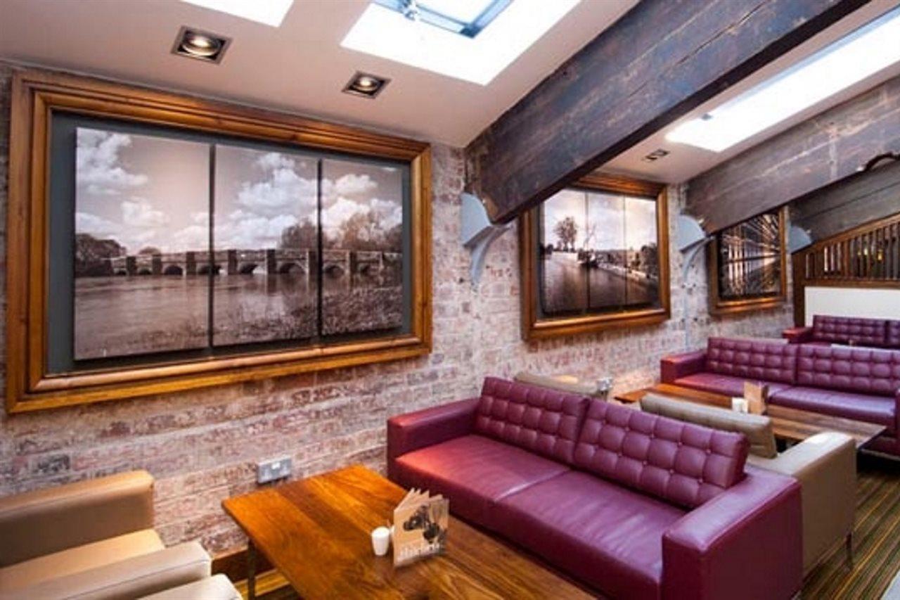 Premier Inn Kidderminster Buitenkant foto
