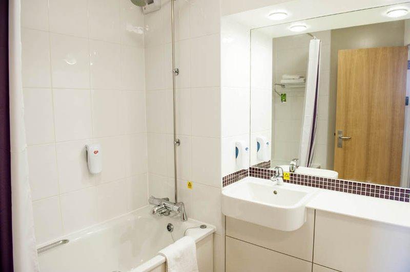 Premier Inn Kidderminster Buitenkant foto